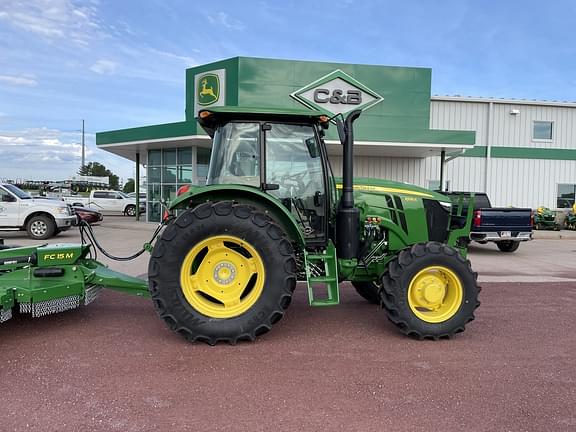 Image of John Deere 6135E equipment image 1