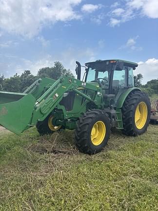 Image of John Deere 6135E equipment image 1