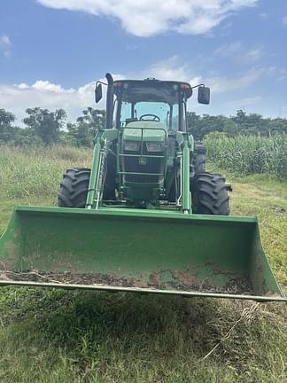 Image of John Deere 6135E equipment image 2