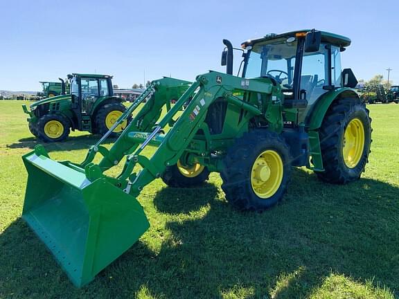 Image of John Deere 6135E equipment image 2