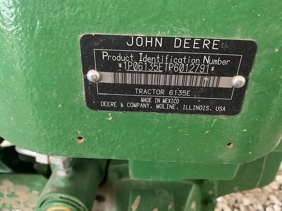 Image of John Deere 6135E equipment image 2