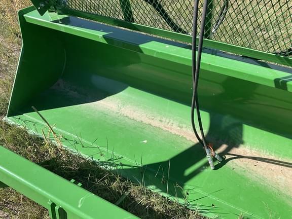 Image of John Deere 6135E equipment image 2