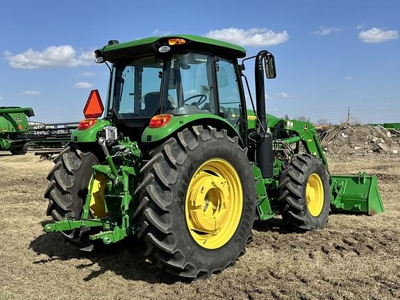 Image of John Deere 6135E equipment image 4