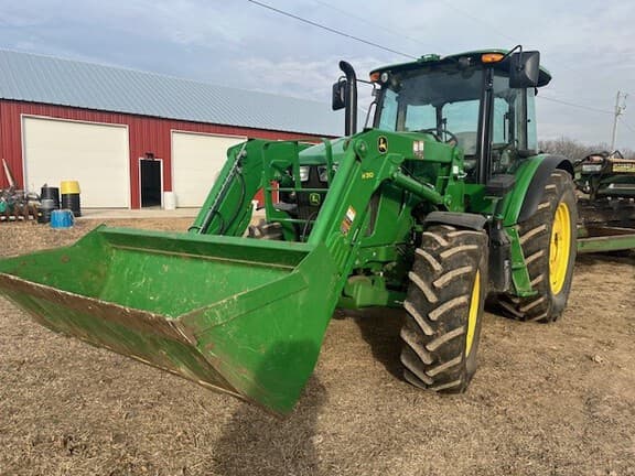 Image of John Deere 6135E equipment image 2