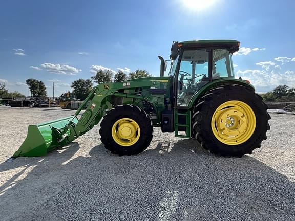 Image of John Deere 6135E equipment image 1