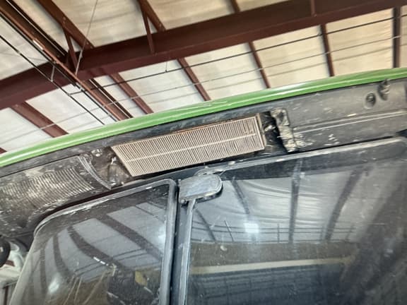 Image of John Deere 6135M equipment image 3