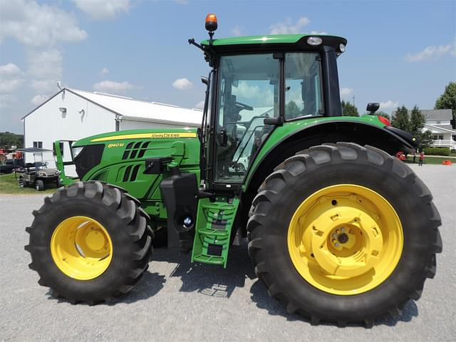 Image of John Deere 6140M equipment image 1