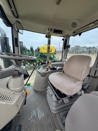 Image of John Deere 6140M equipment image 4
