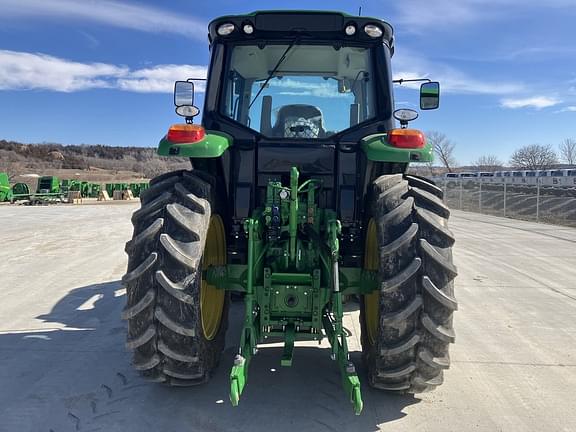 Image of John Deere 6140M equipment image 4