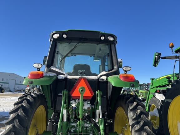 Image of John Deere 6140M equipment image 4