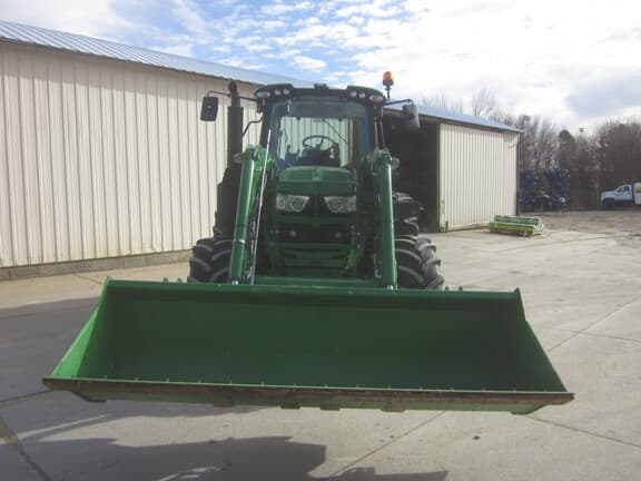 Image of John Deere 6140M equipment image 4