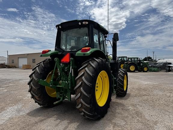 Image of John Deere 6145M equipment image 4