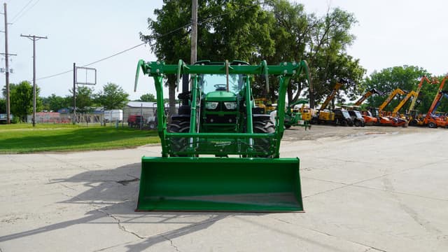 Image of John Deere 6145M equipment image 3