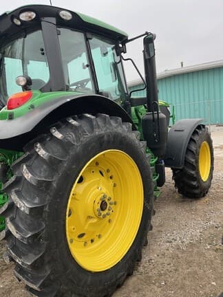 Image of John Deere 6145M equipment image 4