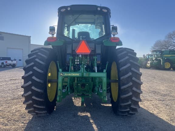 Image of John Deere 6145M equipment image 4