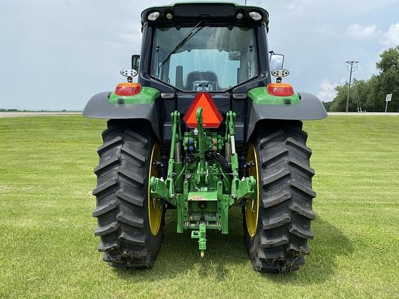 Image of John Deere 6145M equipment image 4