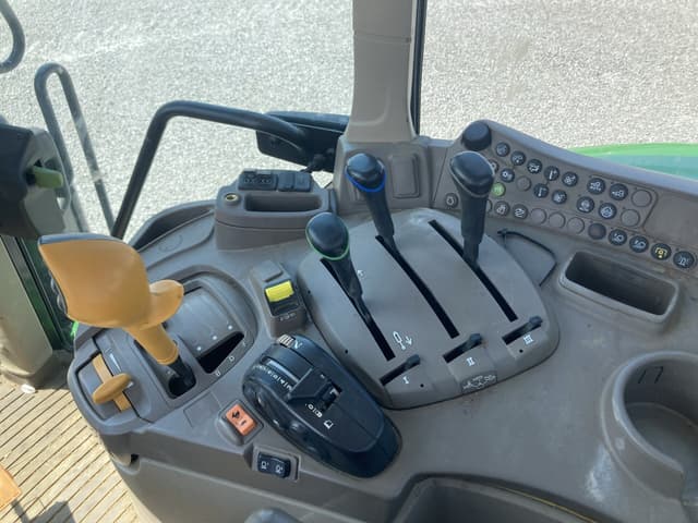 Image of John Deere 6145M equipment image 2