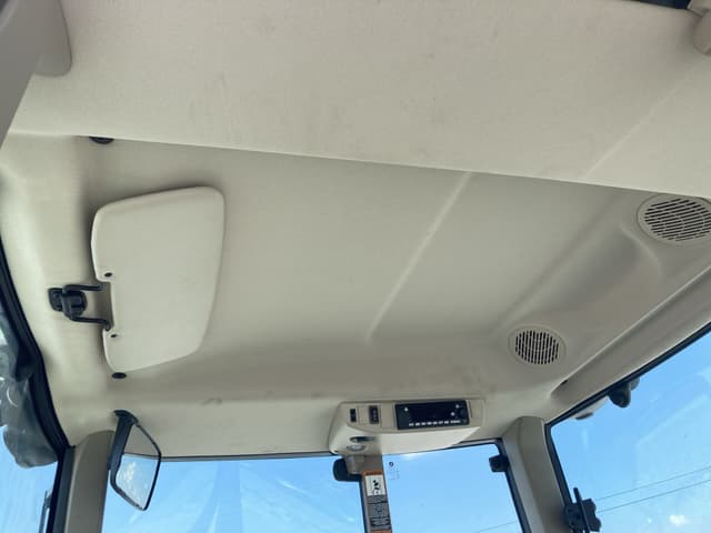 Image of John Deere 6145M equipment image 3