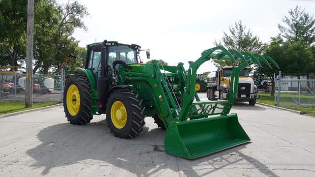 Image of John Deere 6145M equipment image 4