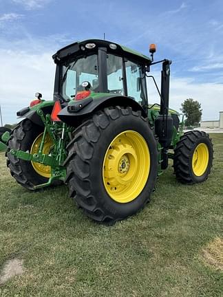 Image of John Deere 6145M equipment image 4