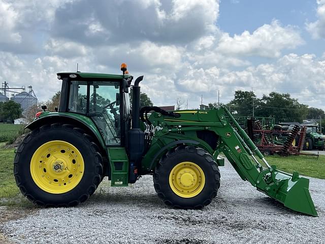 Image of John Deere 6145M equipment image 4