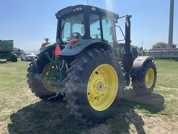 Image of John Deere 6145M equipment image 4