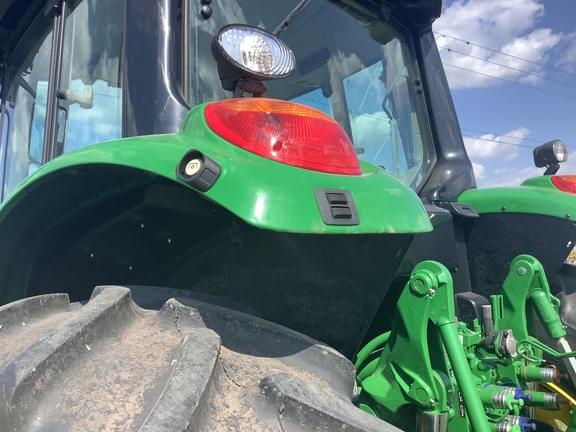 Image of John Deere 6145M equipment image 4