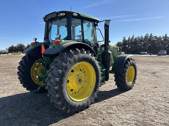 Image of John Deere 6145M equipment image 4