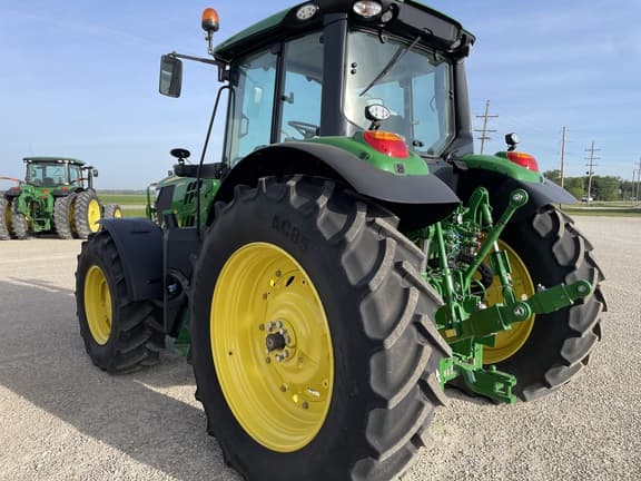 Image of John Deere 6145M equipment image 3