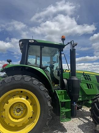 Image of John Deere 6145M equipment image 4