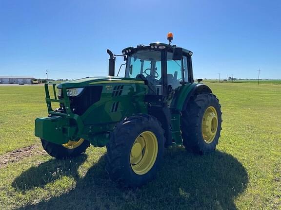 Image of John Deere 6145M equipment image 4