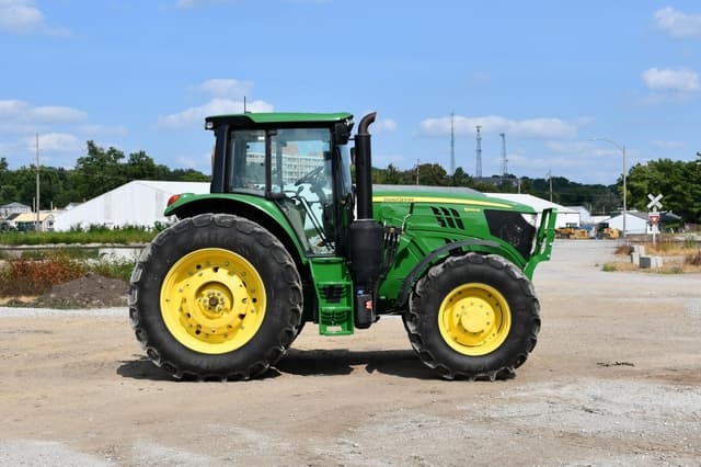 Image of John Deere 6145M equipment image 4