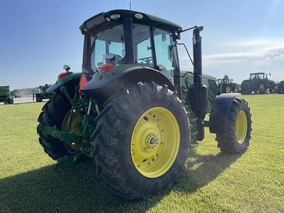 Image of John Deere 6145M equipment image 4