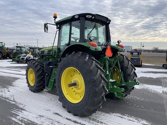 Image of John Deere 6155M equipment image 4