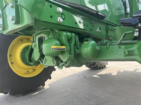 Image of John Deere 6155M equipment image 3