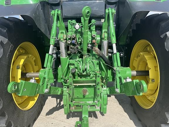 Image of John Deere 6155M equipment image 4