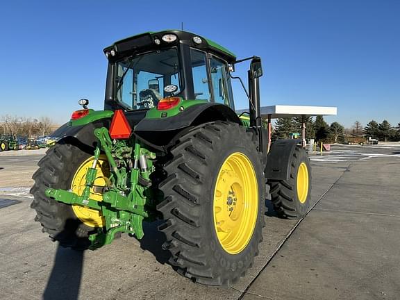 Image of John Deere 6155M equipment image 3