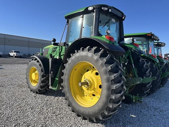 Image of John Deere 6155M equipment image 4