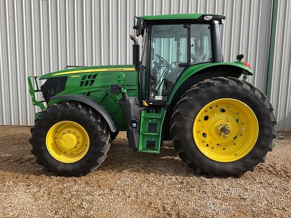 Image of John Deere 6155M equipment image 1