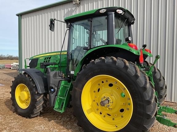 Image of John Deere 6155M equipment image 4