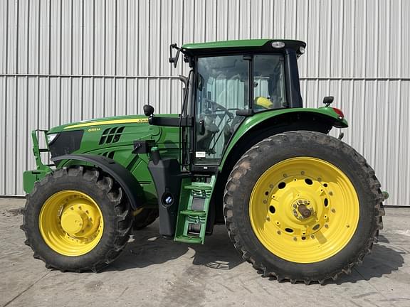 Image of John Deere 6155M equipment image 1