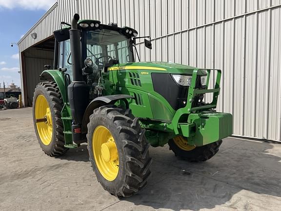 Image of John Deere 6155M equipment image 4