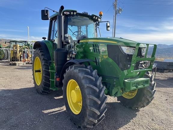 Image of John Deere 6155M equipment image 3