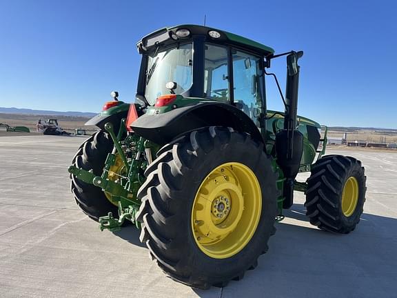 Image of John Deere 6155M equipment image 2