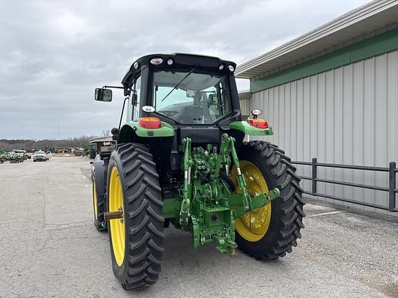 Image of John Deere 6155M equipment image 3