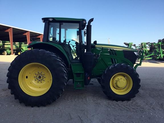 Image of John Deere 6155M equipment image 4