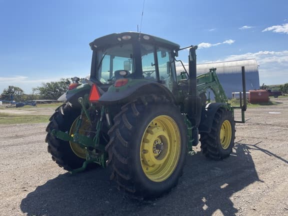 Image of John Deere 6155M equipment image 4