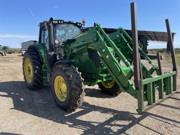 Image of John Deere 6155M equipment image 2