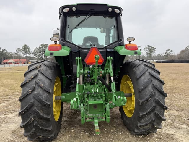 Image of John Deere 6155M equipment image 3