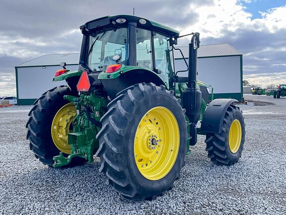 Image of John Deere 6155M equipment image 4